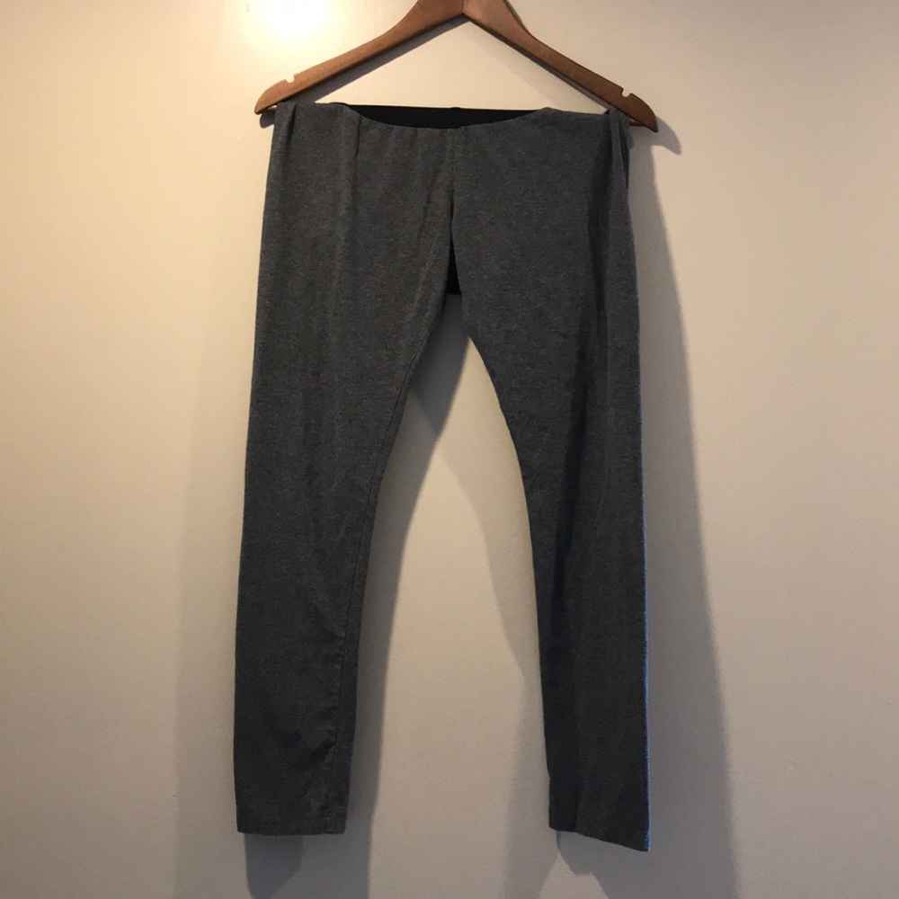 Bellavita size small maternity leggings